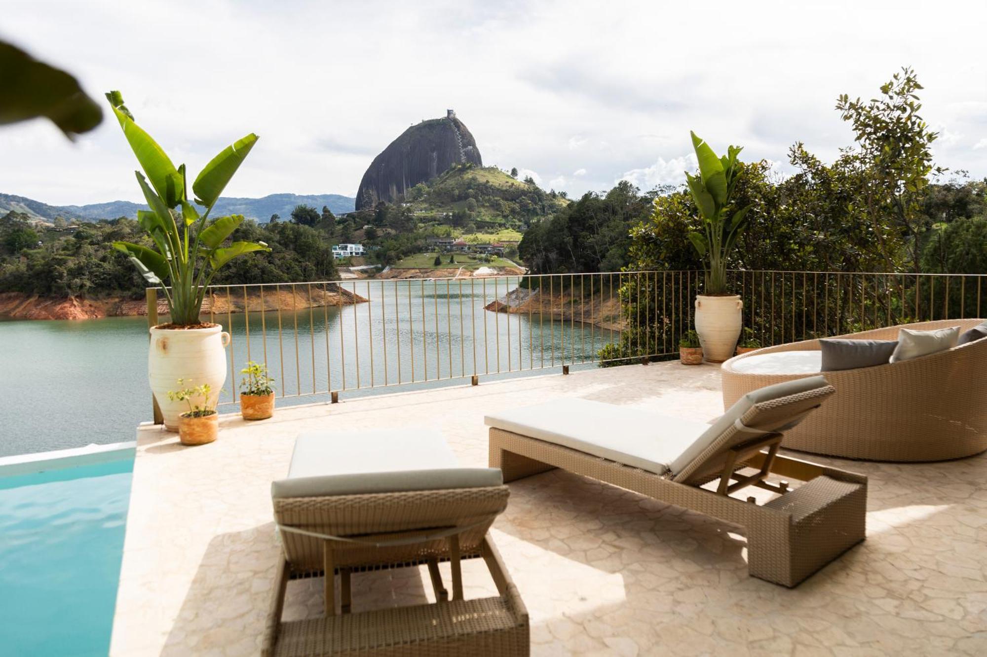Mylos Hotel Boutique Guatapé エクステリア 写真